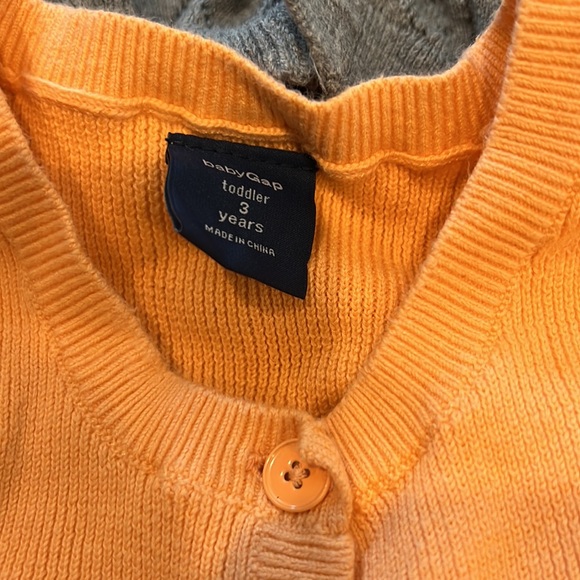 Gap cardigans - Picture 3 of 5